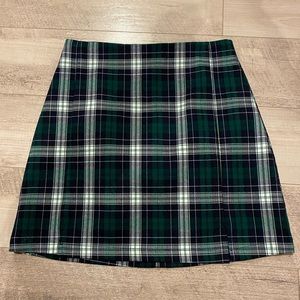 brandy melville plaid skirt